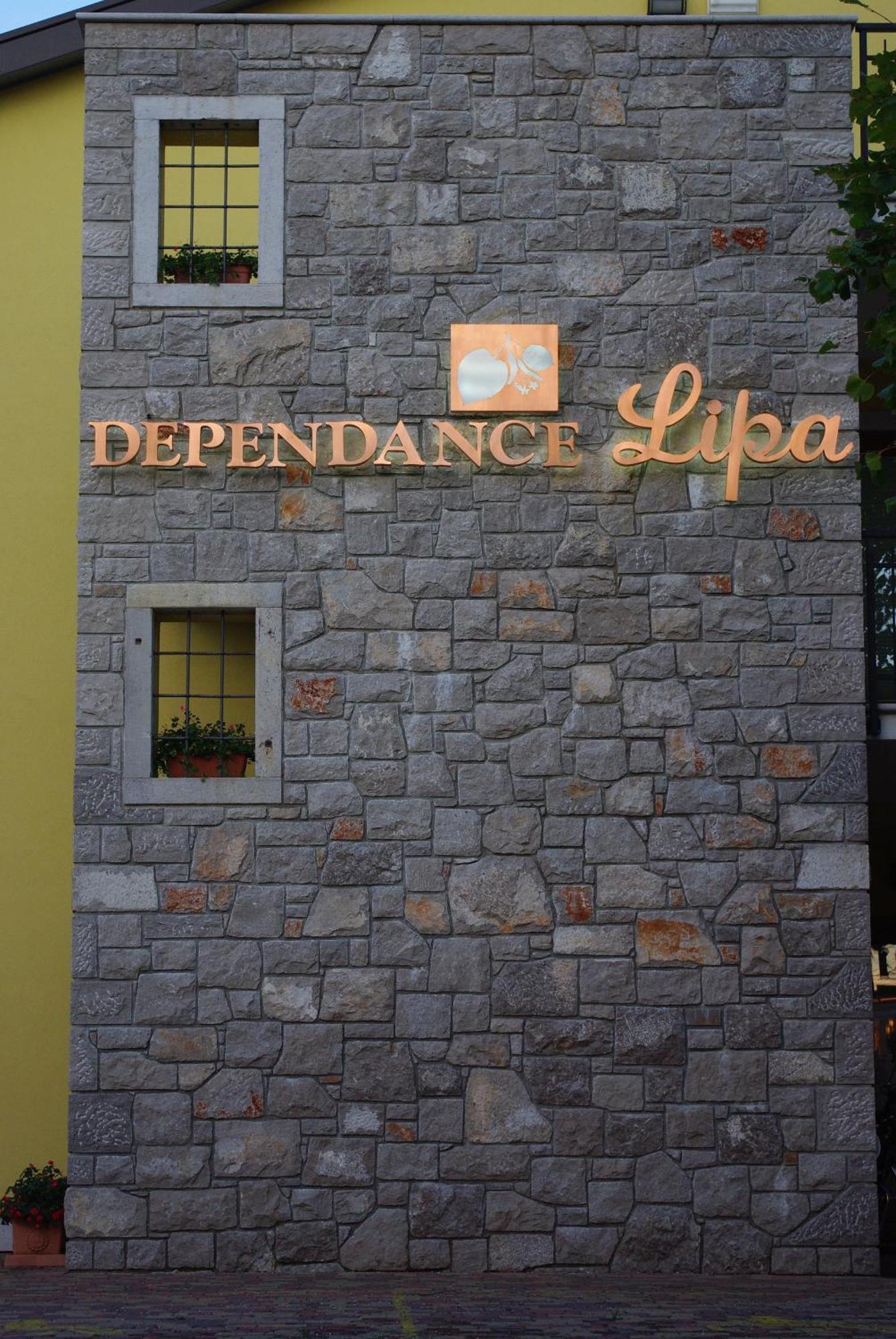 Готель Dependance Lipa Базовіцца Екстер'єр фото